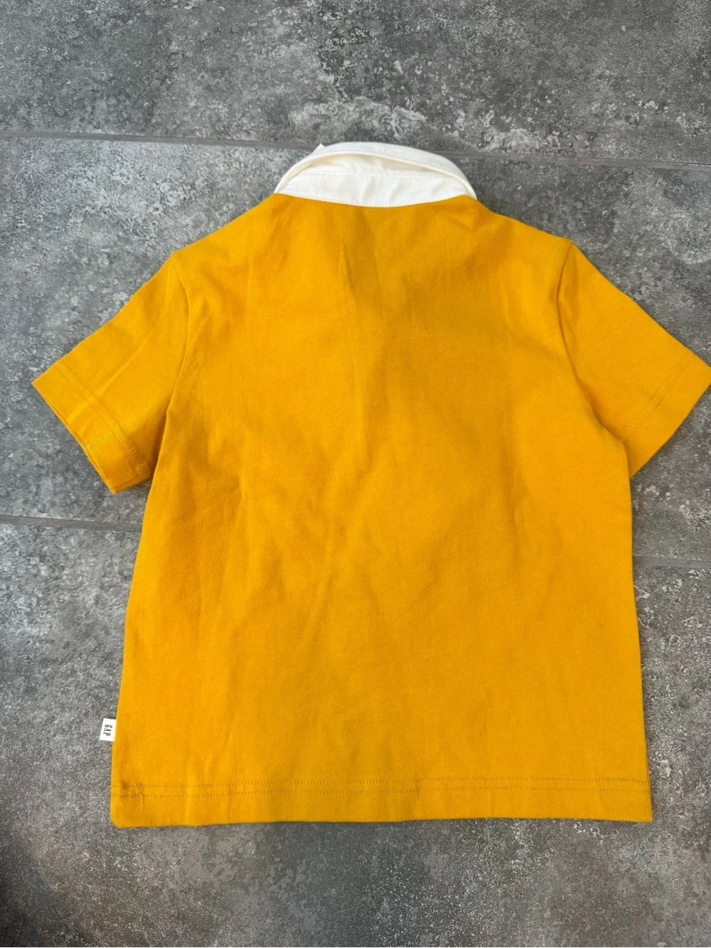 Gap kids tee bundle of 2 size XS 4T 5T NWT